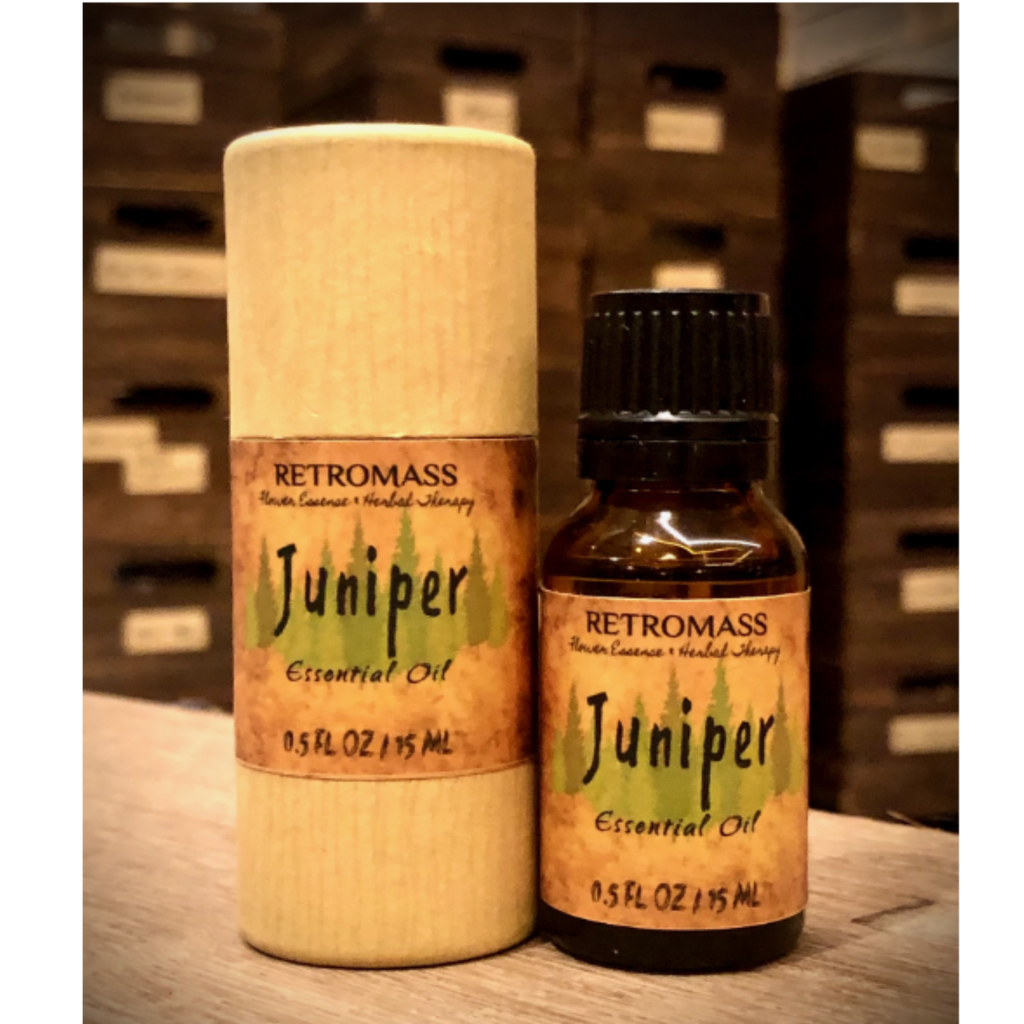 Juniper Essential Oil by Retromass